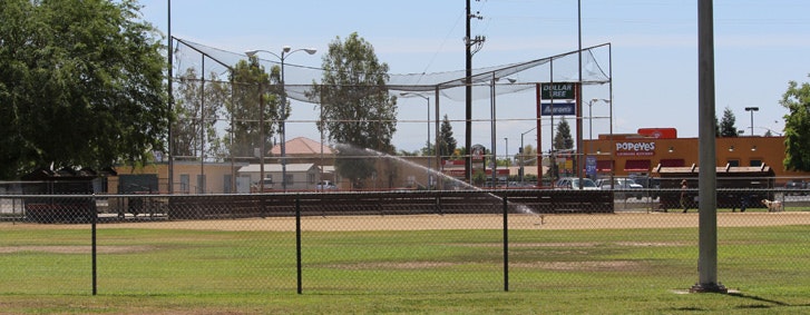 May contain: building, baseball field, arena, softball, team, sports, sport, team sport, baseball, and field