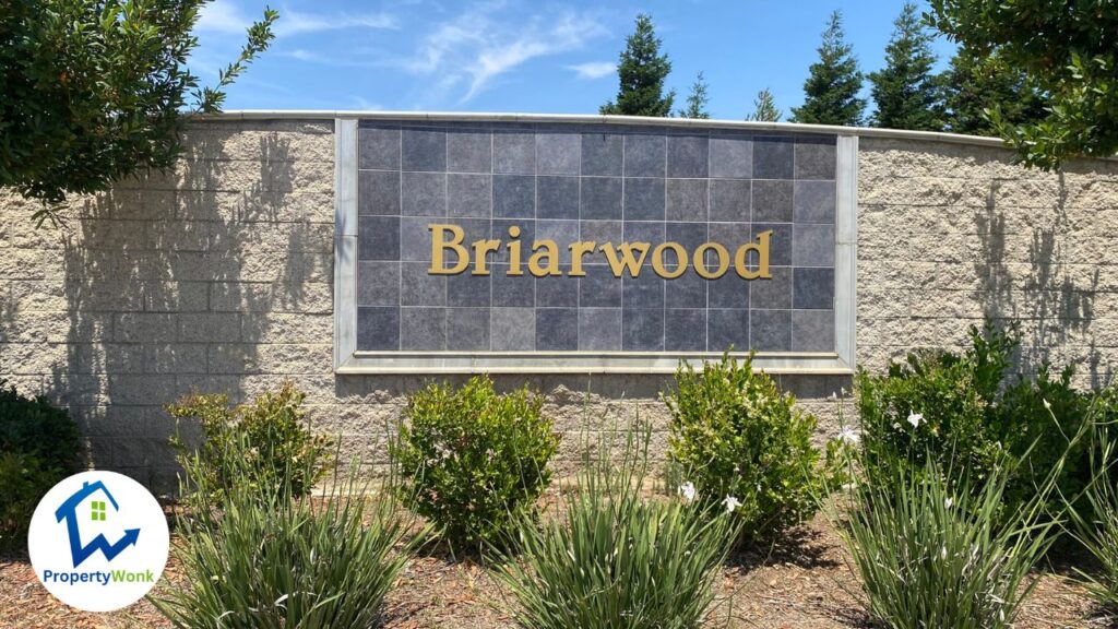 Signage at the entrance to the Briarwood and Fox Run neighborhood in Bakersfield.