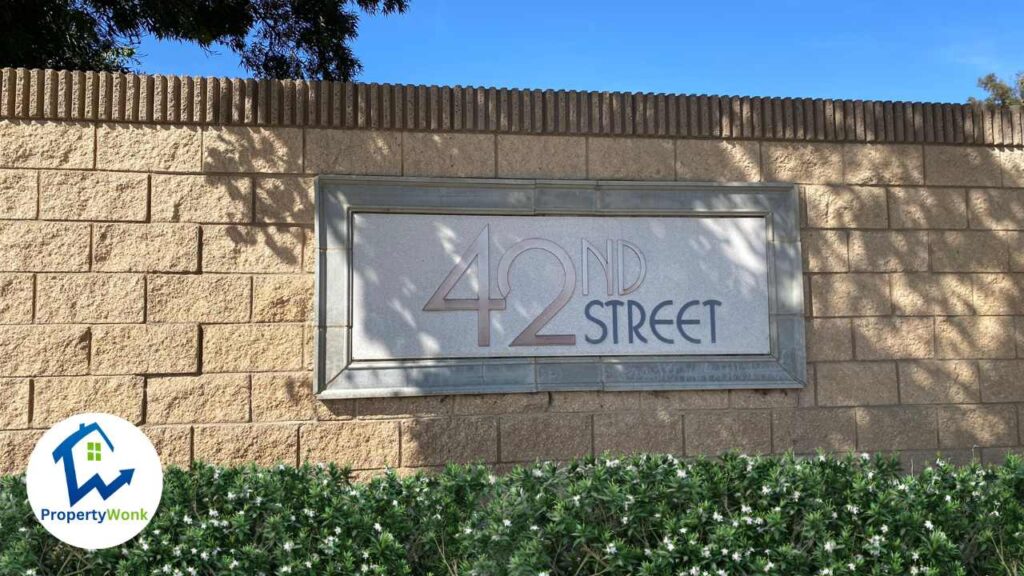 Signage at the entrance to the 42nd Street neighborhood in Bakersfield.